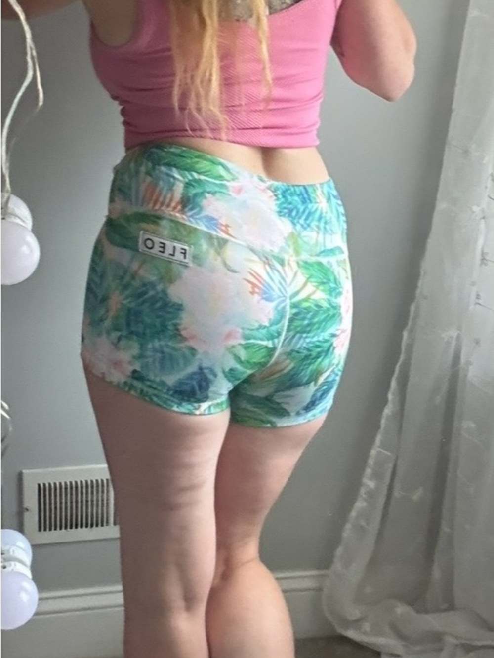 Fleo Tropical Floral Print Booty Shorts XS
